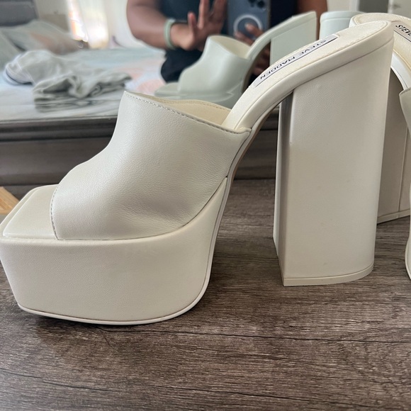 Steve Madden Trixie Platform Heels - Picture 6 of 9